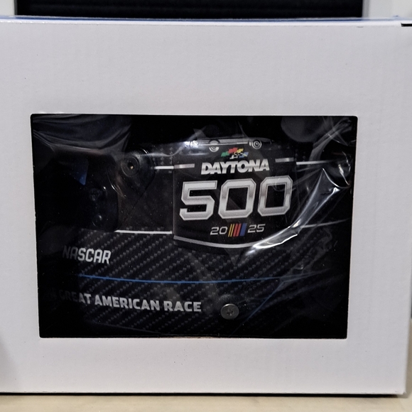 Daytona 500 Mini Helmet 2025 American Race 1/2 Scale - Picture 7 of 7